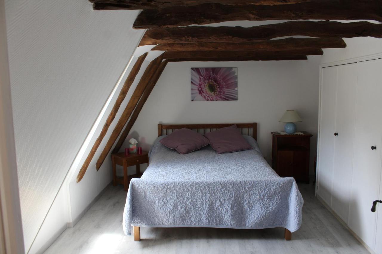 Halte Aux Places Marcillac-Saint-Quentin Экстерьер фото